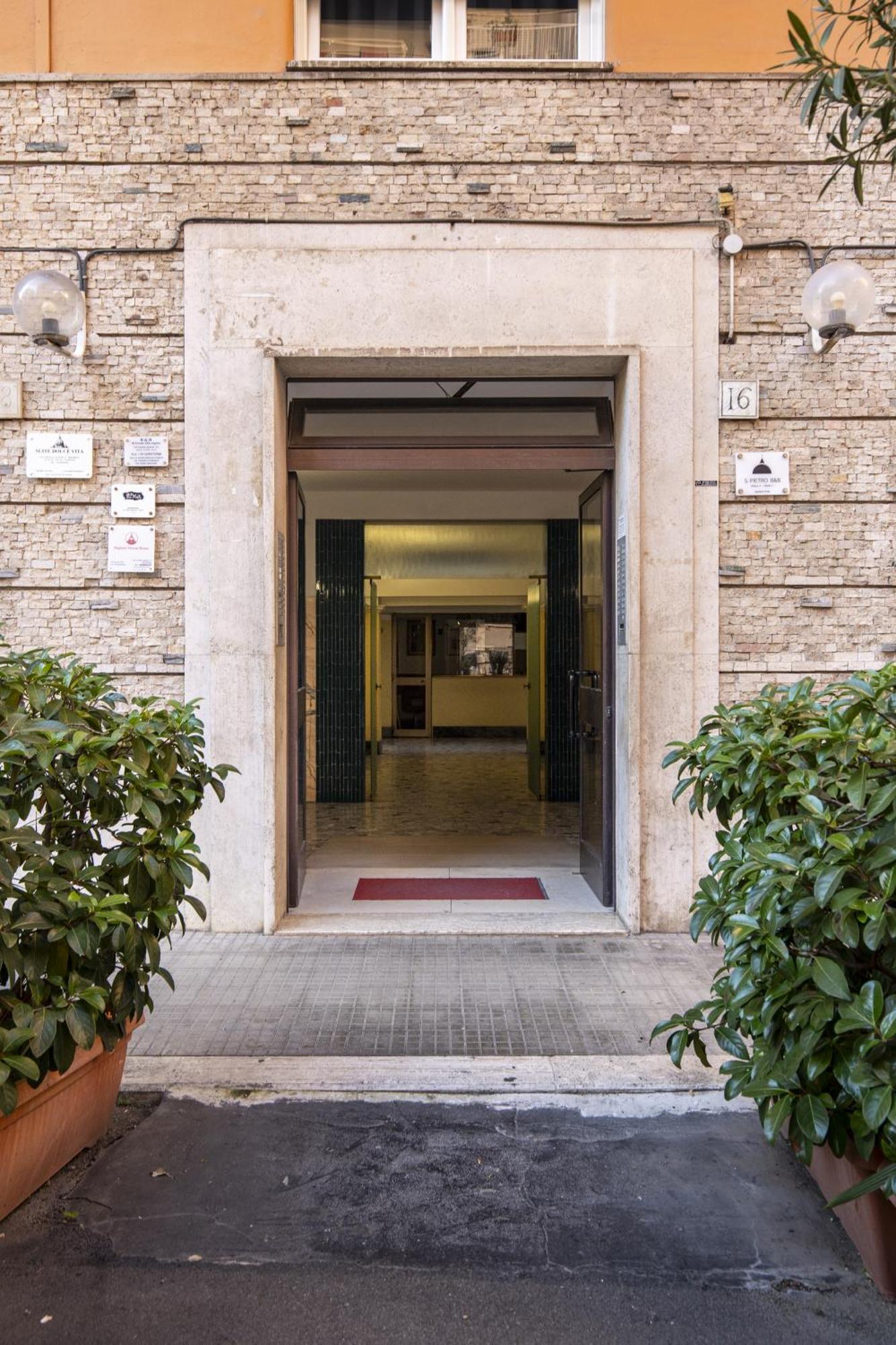 Vatican 2bedr Apartment
